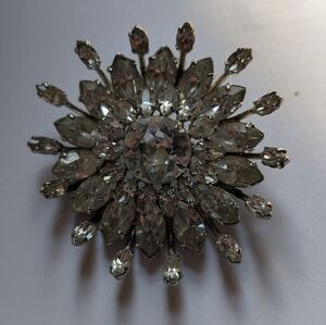 Authentic Vintage SHERMAN 1950s Tiered Rhinestone Starburst Brooch – Exceptional